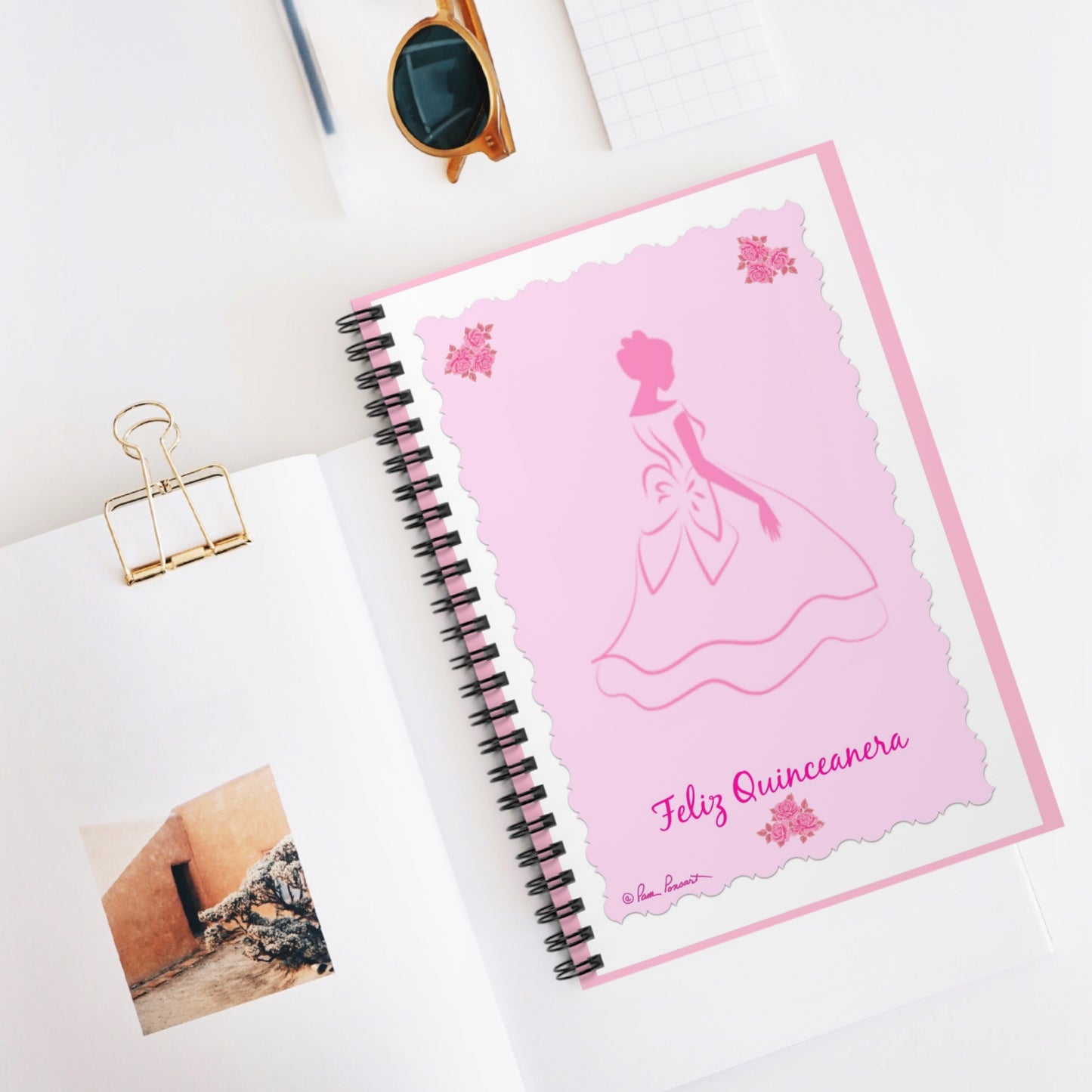 Latina Quinceanera Notebook: 6" x 8"; 118 Lined pages