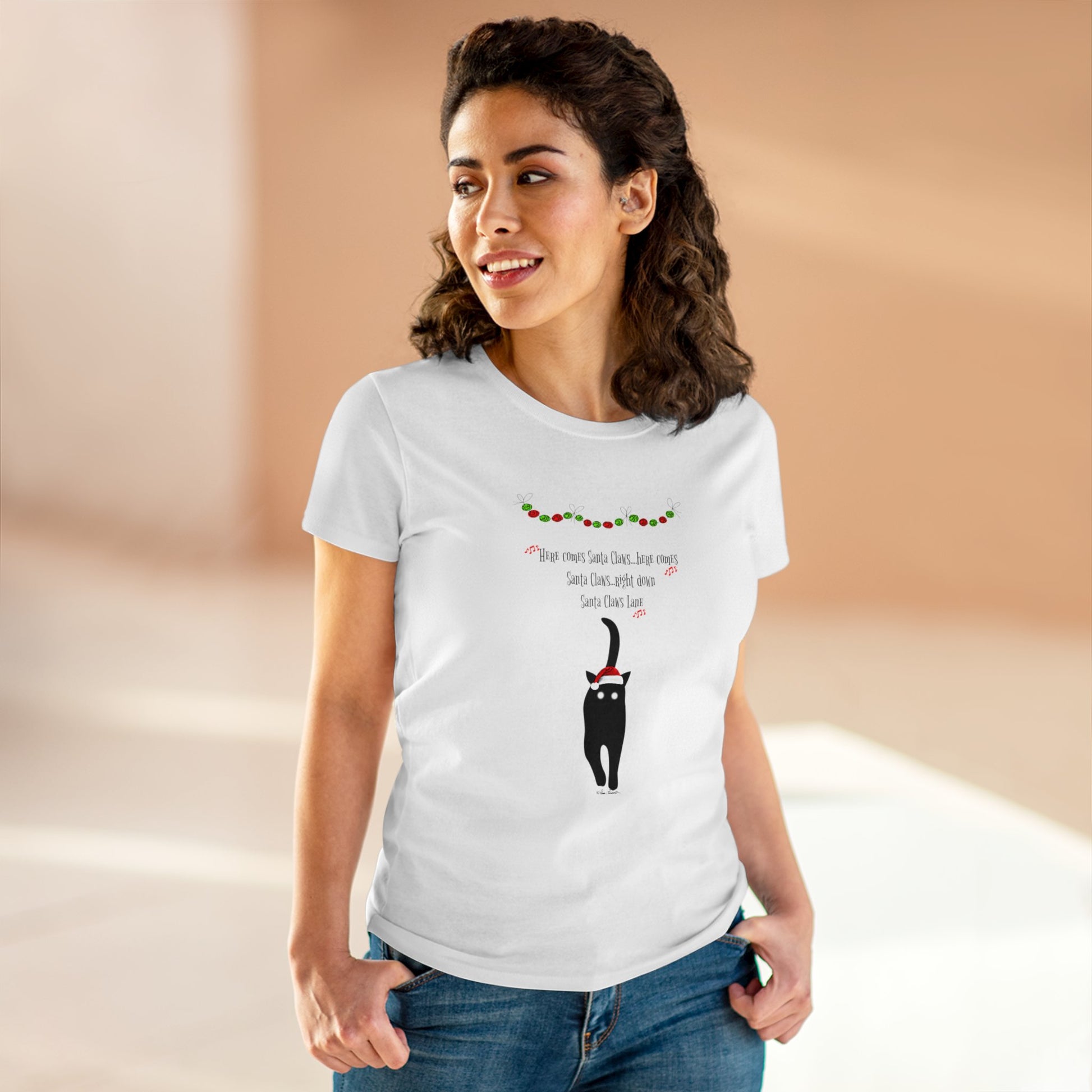 Mock up of the White t-shirt on a woman