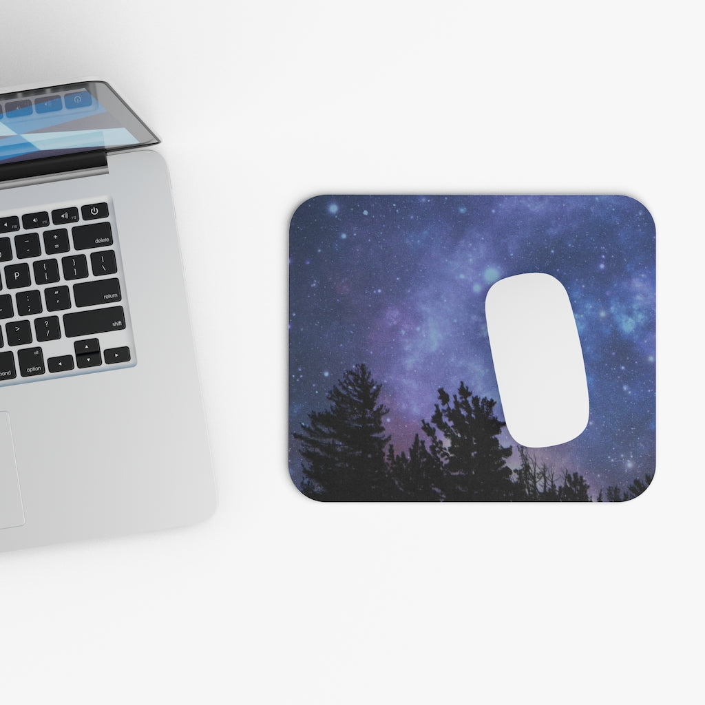 Mock up of a mouse on the front of the mouse pad
